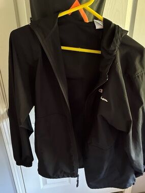 Champion Men’s Black Hooded Lightweight Jacket Size Small